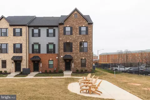 4492 Blush Peony Ter, Chantilly, VA 20151