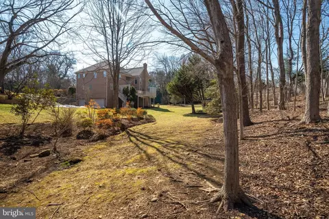 Exterior - 1008 Jarvis Ct, Mclean, VA 22101 photo 15 of 15