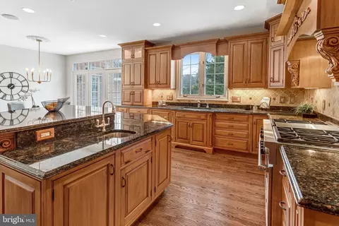 Kitchen - 1008 Jarvis Ct, Mclean, VA 22101 photo 4 of 7