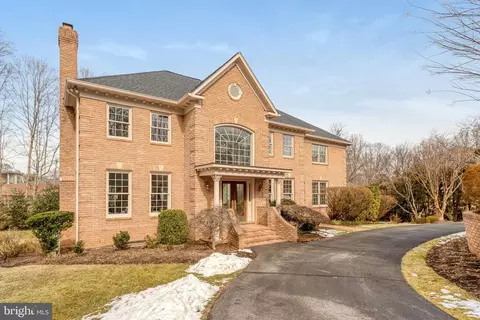 1008 Jarvis Ct, Mclean, VA 22101