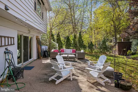 Exterior - 6223 Loch Raven Dr, Mclean, VA 22101 photo 2 of 7