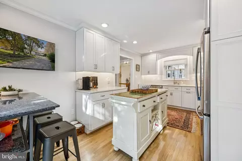 Kitchen - 6223 Loch Raven Dr, Mclean, VA 22101 photo 4 of 4