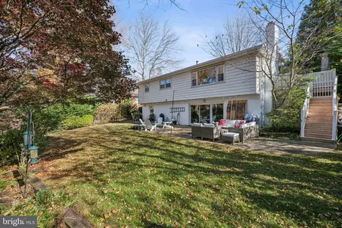 Exterior - 6223 Loch Raven Dr, Mclean, VA 22101 photo 5 of 7