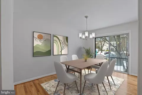 1644 Wainwright Dr, Reston, VA 20190 photo 3