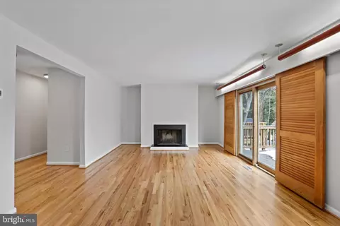 1644 Wainwright Dr, Reston, VA 20190 photo 9