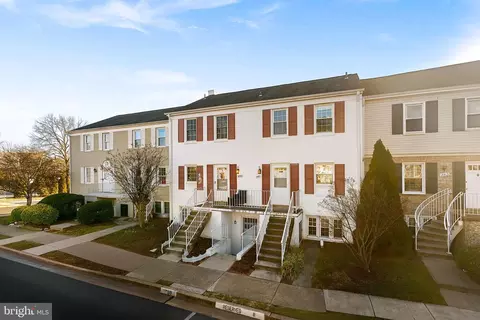 14411 Turin Ln, Centreville, VA 20121
