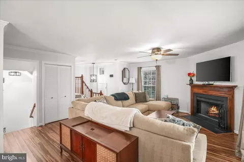 7952 Gambrill Ct, Springfield, VA 22153 photo 7