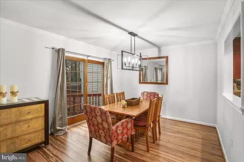 7952 Gambrill Ct, Springfield, VA 22153 photo 9