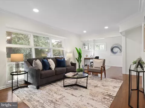 6408 Cavalier Dr, Alexandria, VA 22307