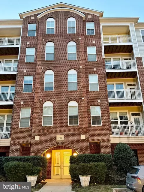 3160 John Glenn St #505, Herndon, VA 20171
