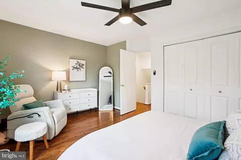 Bedroom - 5818 Torington Dr #859, Springfield, VA 22152 photo 3 of 6