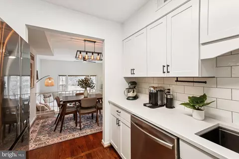 Kitchen - 5818 Torington Dr #859, Springfield, VA 22152 photo 4 of 4
