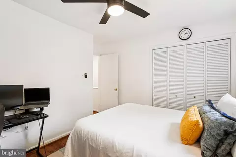 Bedroom - 5818 Torington Dr #859, Springfield, VA 22152 photo 6 of 6