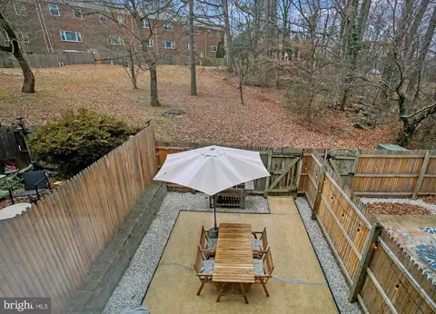 Exterior - 5818 Torington Dr #859, Springfield, VA 22152 photo 3 of 8