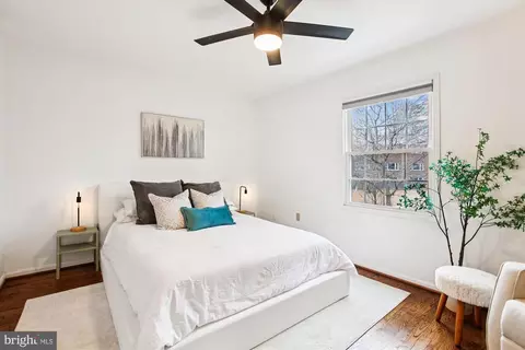 Bedroom - 5818 Torington Dr #859, Springfield, VA 22152 photo 1 of 6