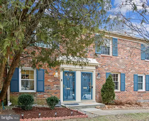 Exterior - 5818 Torington Dr #859, Springfield, VA 22152 photo 6 of 8