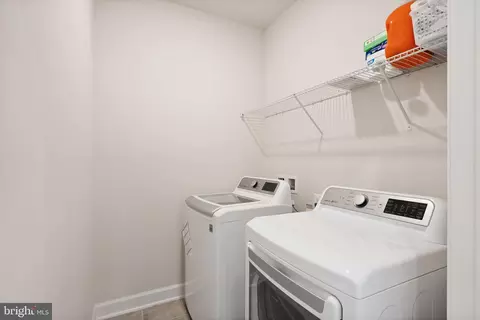 9516 Sanger St, Lorton, VA 22079 photo 33