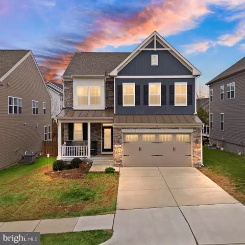 9516 Sanger St, Lorton, VA 22079