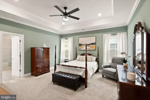 9516 Sanger St, Lorton, VA 22079 photo 18