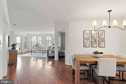 5565 Seminary Rd #209, Falls Church, VA 22041