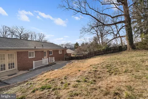 Exterior - 7415 Gary St, Springfield, VA 22150 photo 7 of 8