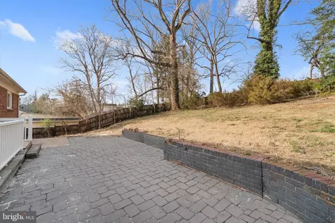 Exterior - 7415 Gary St, Springfield, VA 22150 photo 4 of 8