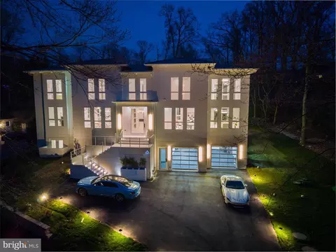 8757 Brook Rd, Mclean, VA 22102
