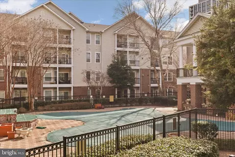 Exterior - 1600 Spring Gate Dr #2204, Mclean, VA 22102 photo 11 of 12