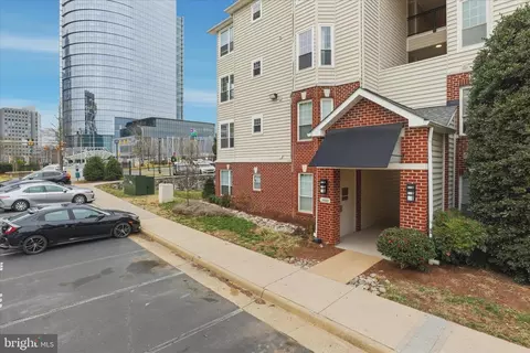 Exterior - 1600 Spring Gate Dr #2204, Mclean, VA 22102 photo 5 of 12