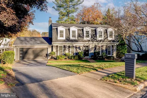 Exterior - 1839 Baldwin Dr, Mclean, VA 22101 photo 2 of 10