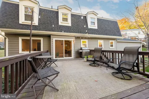 Exterior - 1839 Baldwin Dr, Mclean, VA 22101 photo 7 of 10