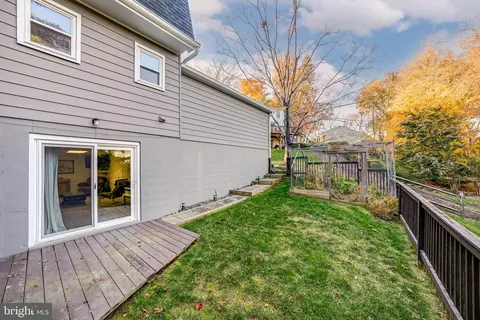 Exterior - 1839 Baldwin Dr, Mclean, VA 22101 photo 5 of 10