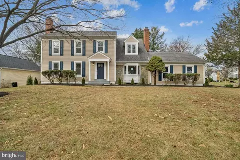 13143 Fern Hollow Ct, Herndon, VA 20171
