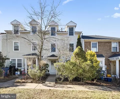 5915 Havener House Way, Centreville, VA 20120