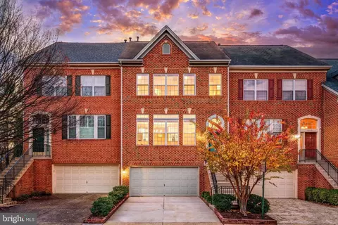 12222 Dorrance Ct, Reston, VA 20190