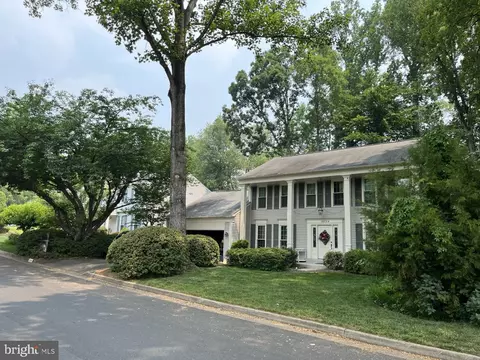 10724 Bear Oak Ct, Burke, VA 22015