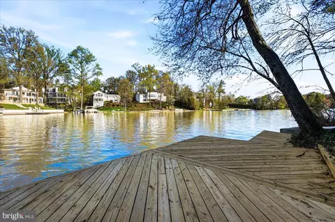 6114 Beachway Dr, Falls Church, VA 22041