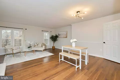 9007 Okeith Ct, Springfield, VA 22152 photo 10