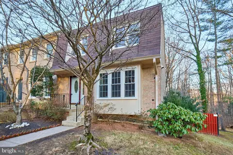 9007 Okeith Ct, Springfield, VA 22152