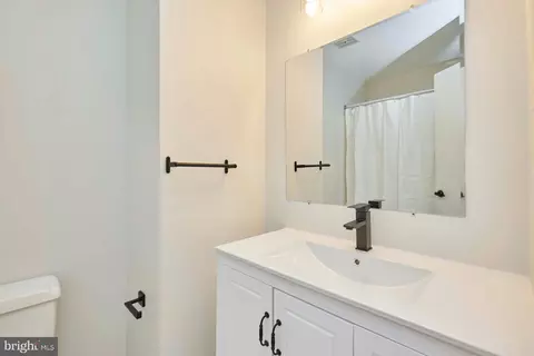 9007 Okeith Ct, Springfield, VA 22152 photo 17