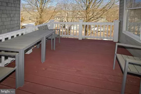 Exterior - 11117 Little Compton Dr, Reston, VA 20191 photo 2 of 5
