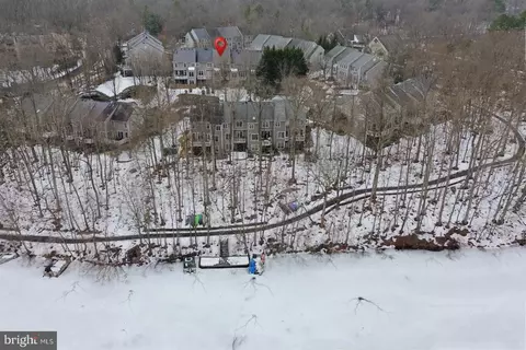 View/Area - 11117 Little Compton Dr, Reston, VA 20191 photo 4 of 5