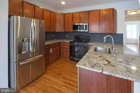 Kitchen - 11117 Little Compton Dr, Reston, VA 20191 photo 2 of 2