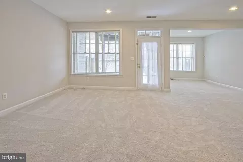 Living - 11117 Little Compton Dr, Reston, VA 20191 photo 10 of 10