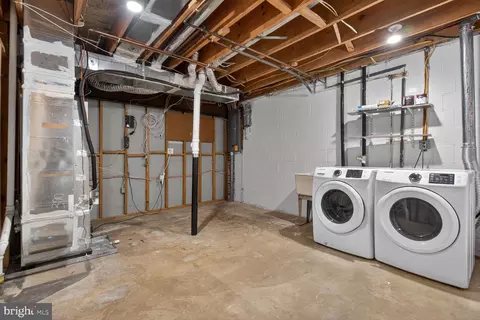 Other - 7207 Evanston Rd, Springfield, VA 22150 photo 29 of 34