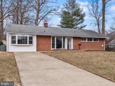 7418 Nancemond St, Springfield, VA 22150
