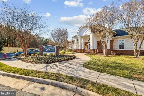 3810 Lightfoot St #404, Chantilly, VA 20151