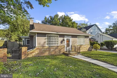 6816 Arlington Blvd, Falls Church, VA 22042