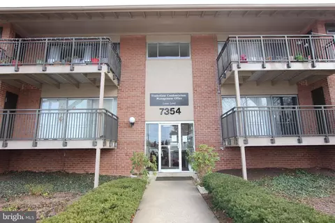 7354 Lee Hwy #T2, Falls Church, VA 22046