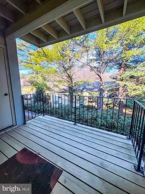 Exterior - 8358 D Dunham Ct #622, Springfield, VA 22152 photo 2 of 2
